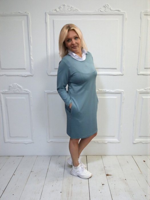 Dámské šaty s límečkem - M/L