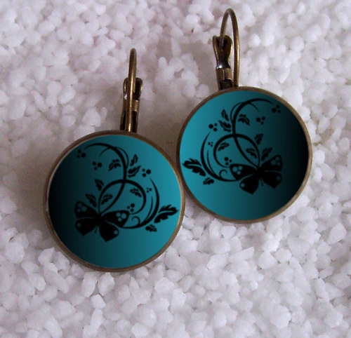 Náušnice z pryskyřice