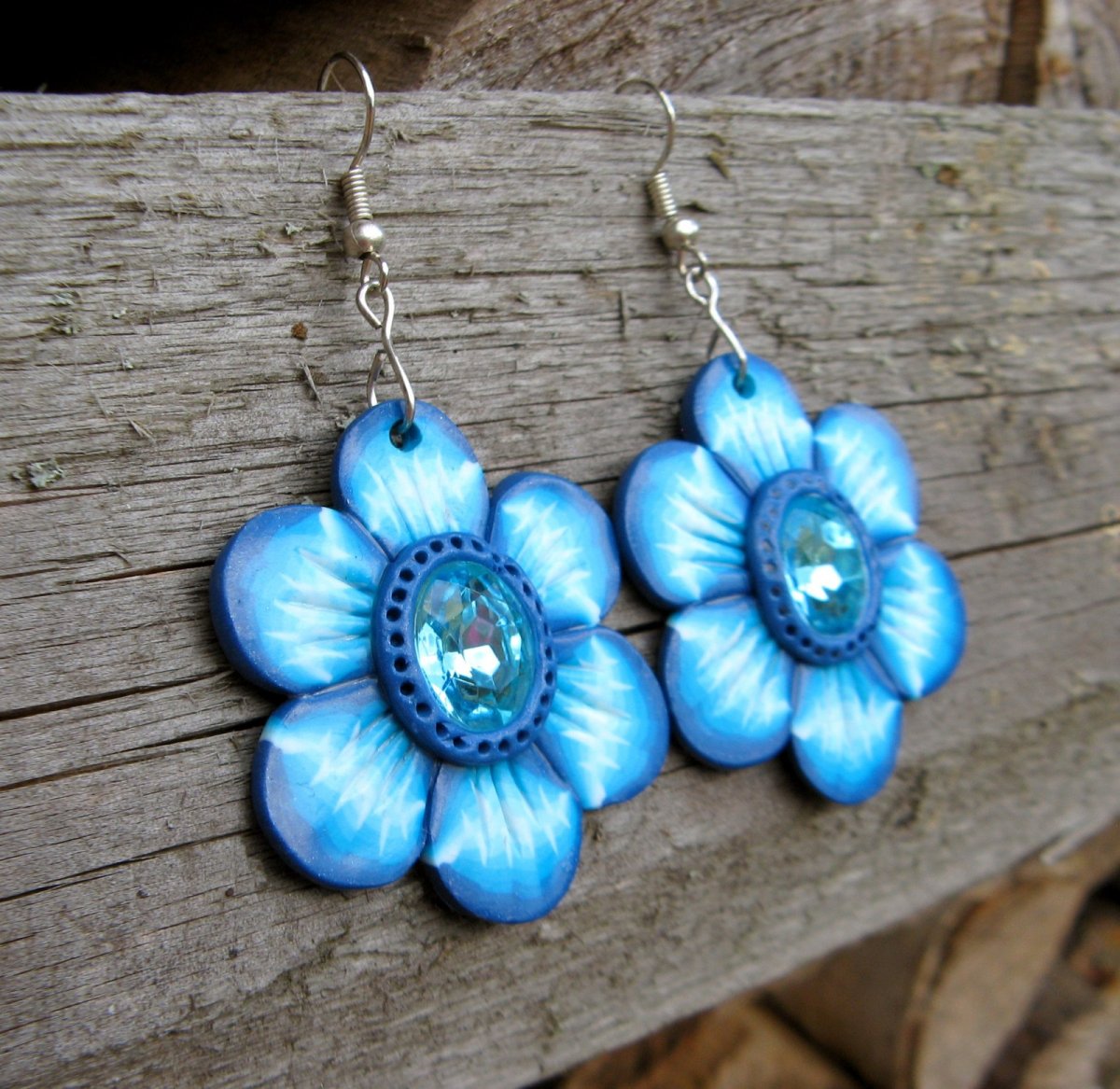 Pomněnky, výrazné