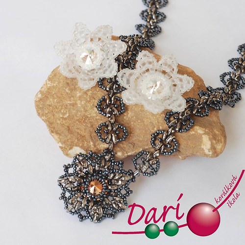 Krajkový twinový náhrdelník