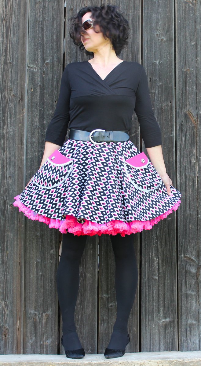 FuFu sukně s kapsami a pink spodničkou