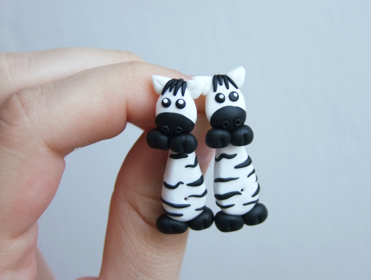 zebry skrz ucho fimo náušnice