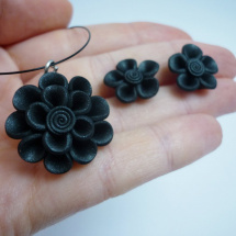 Set černé květiny