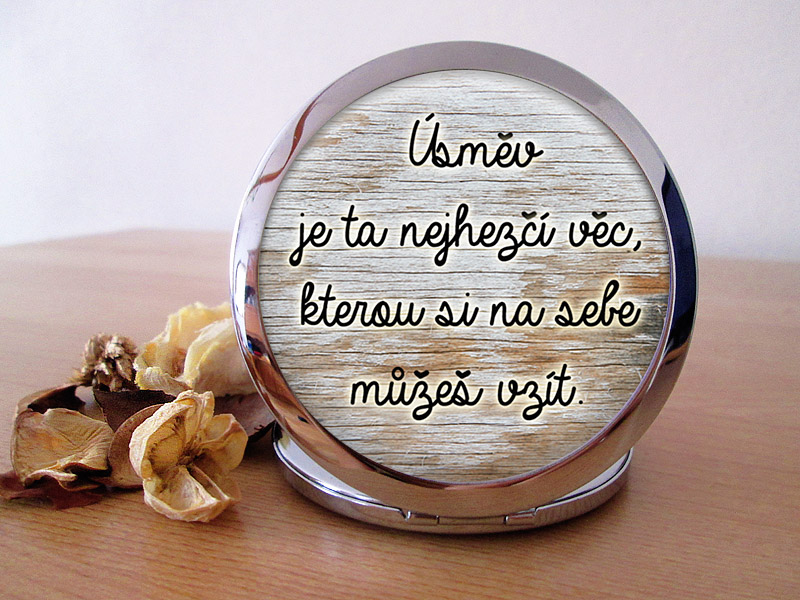 Úsměv sluší všem - Kosmetické zrcátko