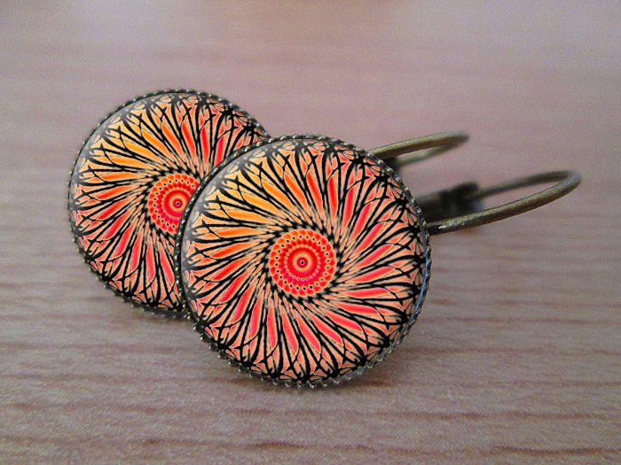 VINTAGE VISACÍ NÁUŠNICE - Mořské ulity oranžové