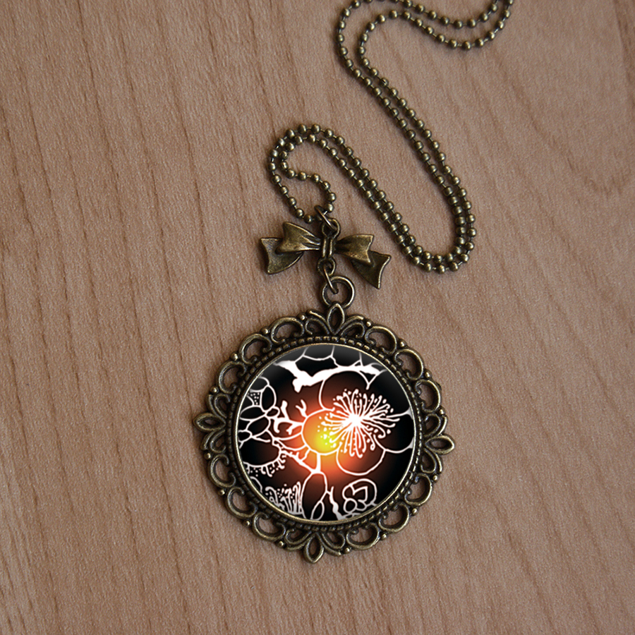 Vintage přívěsek - Třešeň v západu slunce