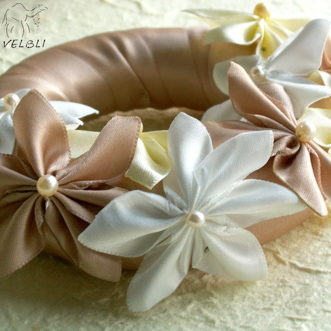 Věneček Bílá káva