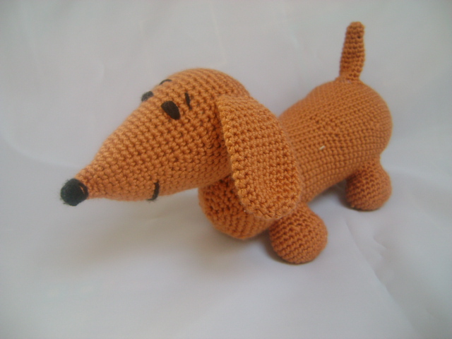 NÁVOD na háčkovaného jezevčíka Čendu