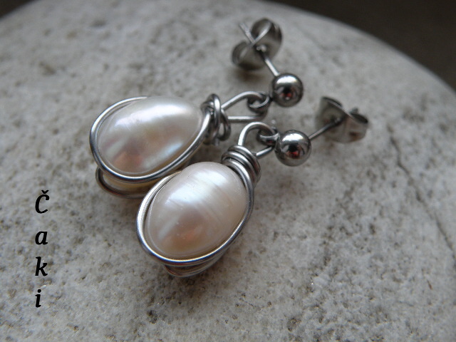 Perlové kapky - napichovátka z nerezu