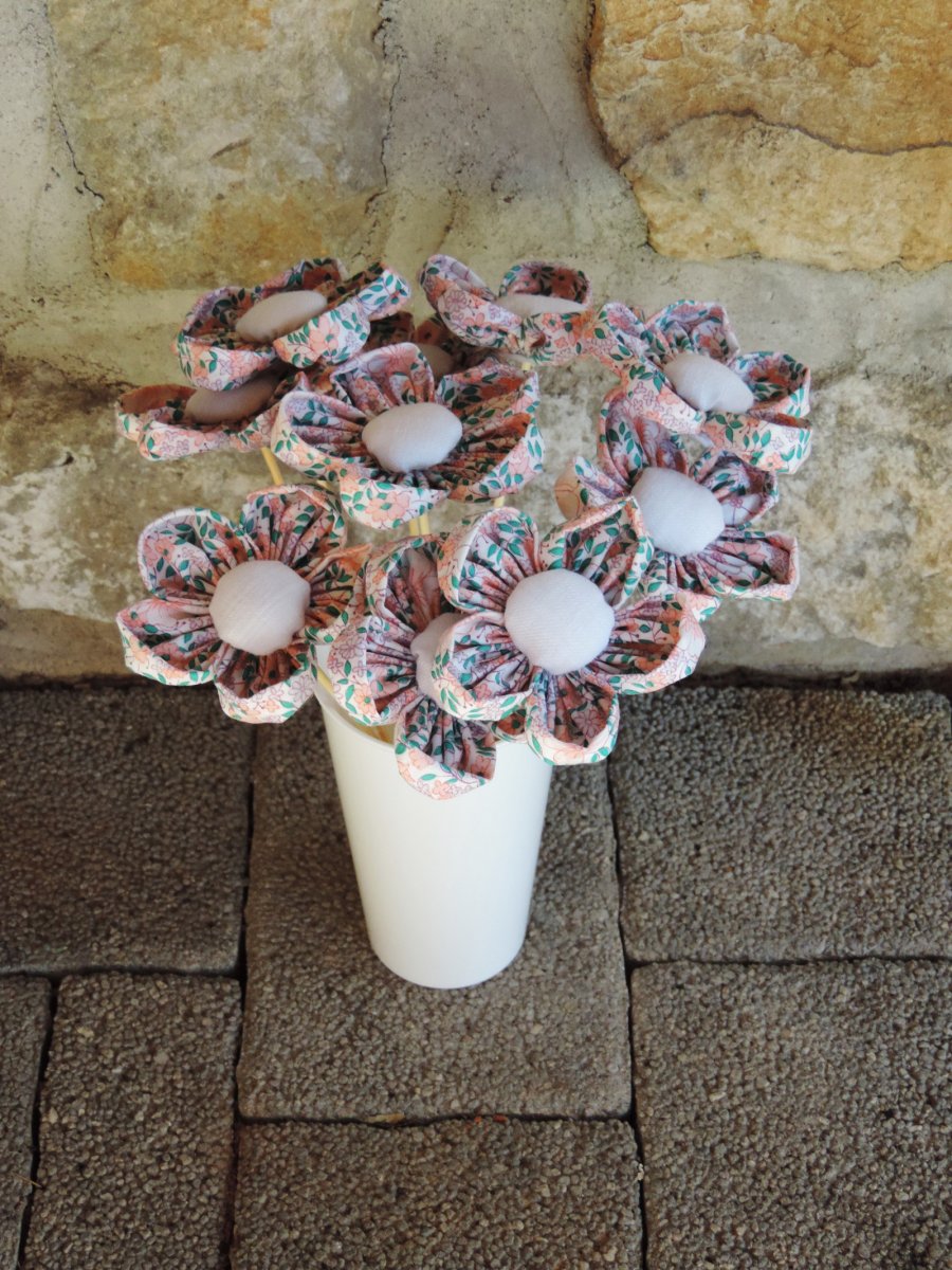 Kytičky s květinovým vzorem. č.1446