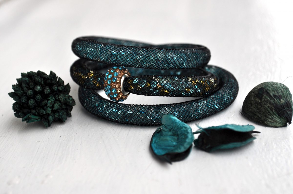 Dutinkový náramek tyrkys 