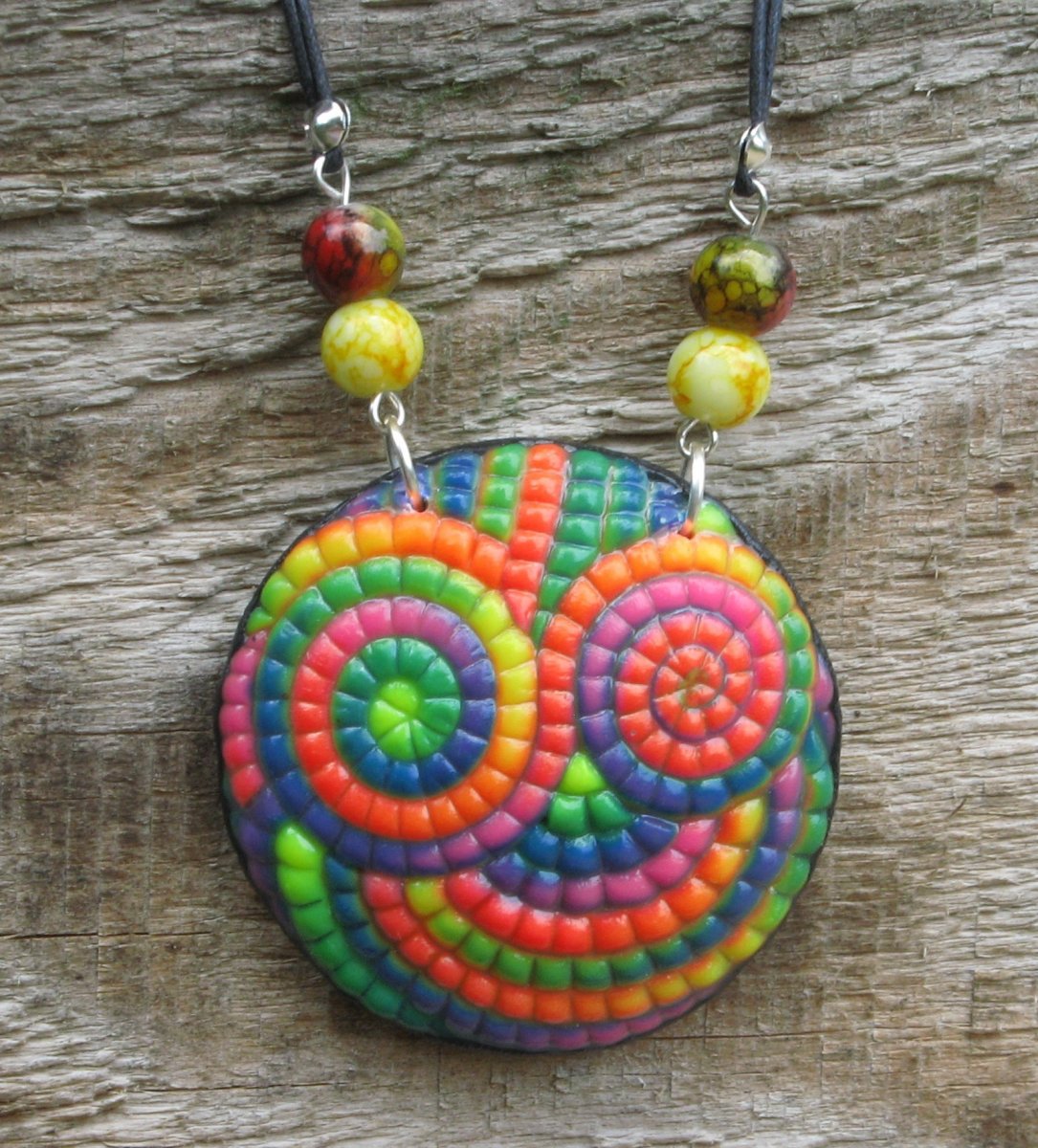 Duhová mozaika- přívěsek II