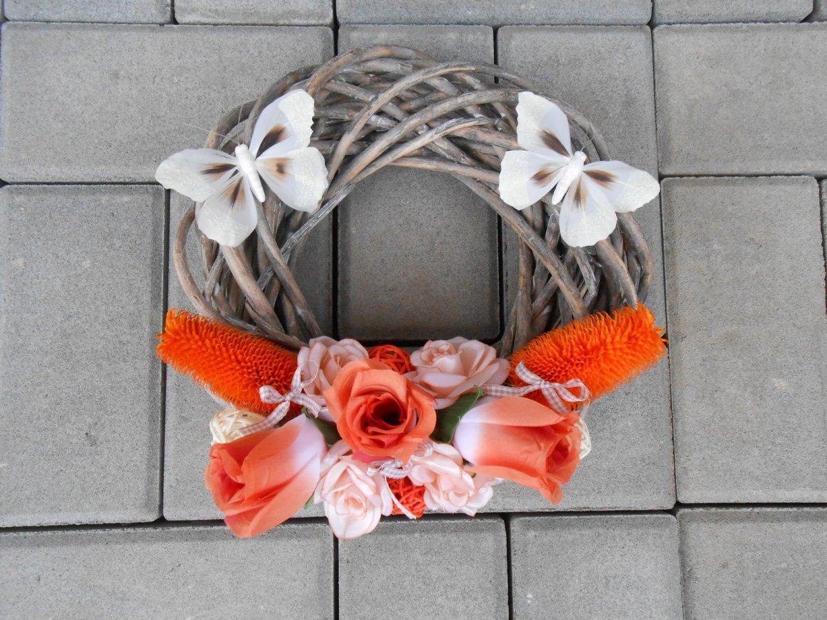 Věnec s kytičkami a motýlky (148/15)