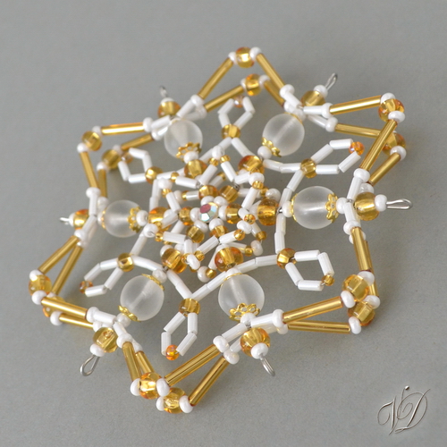 Korálková hvězda duo zlatá s bílou (KO046)