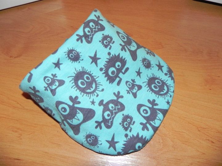 strašidelný nákrčník