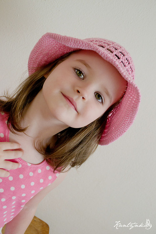 Růžový klobouček