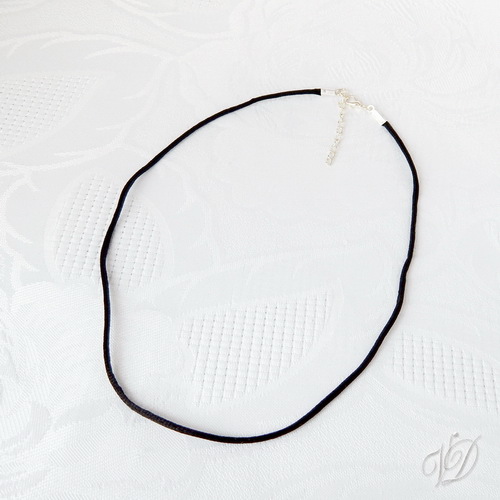 Šňůrka na přívěsek - satén - černá (č.15)