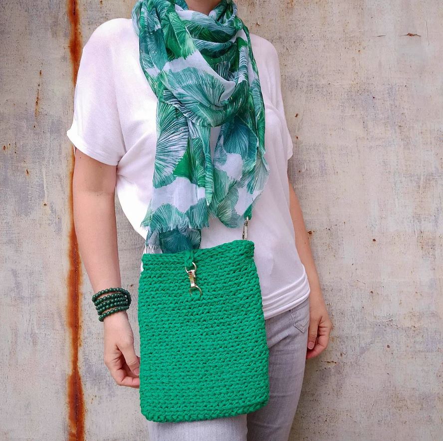 háčkovaná kabelka zelená