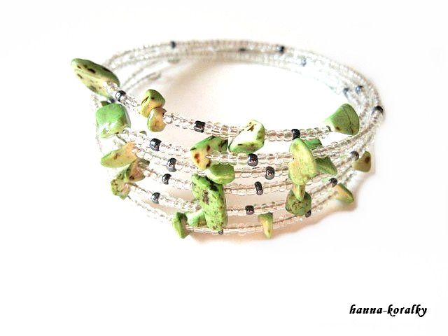 Náramek na paměťovém drátu - zelený