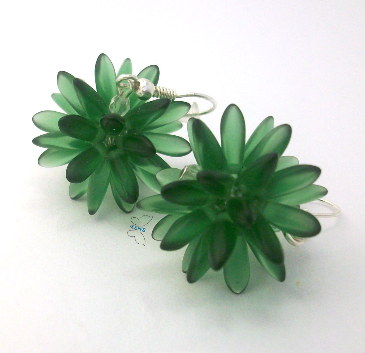 Tmavě zelený ježura