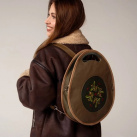 Kožená kabelka s funkcí batohu