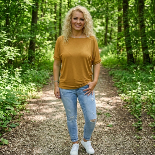 Tričko s širokým lodičkovým výstřihem - zlatá barva (viskóza) 