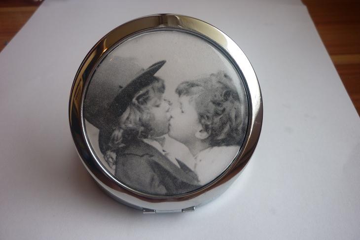 Zrcátko vintage Pusinka