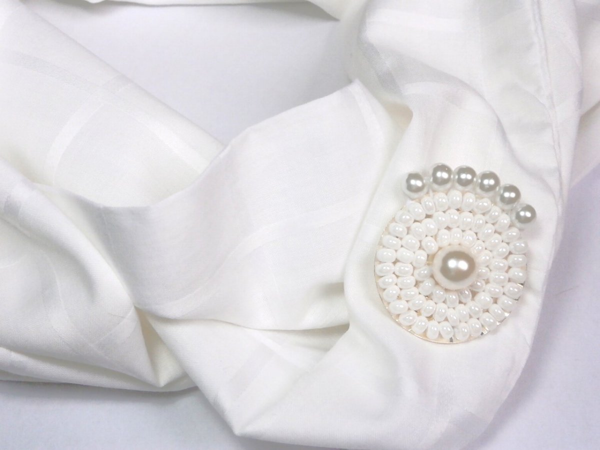 Brož  Anita III. č.1100